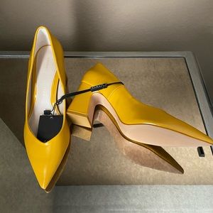 NWT! Zara Pointed Toe Heels